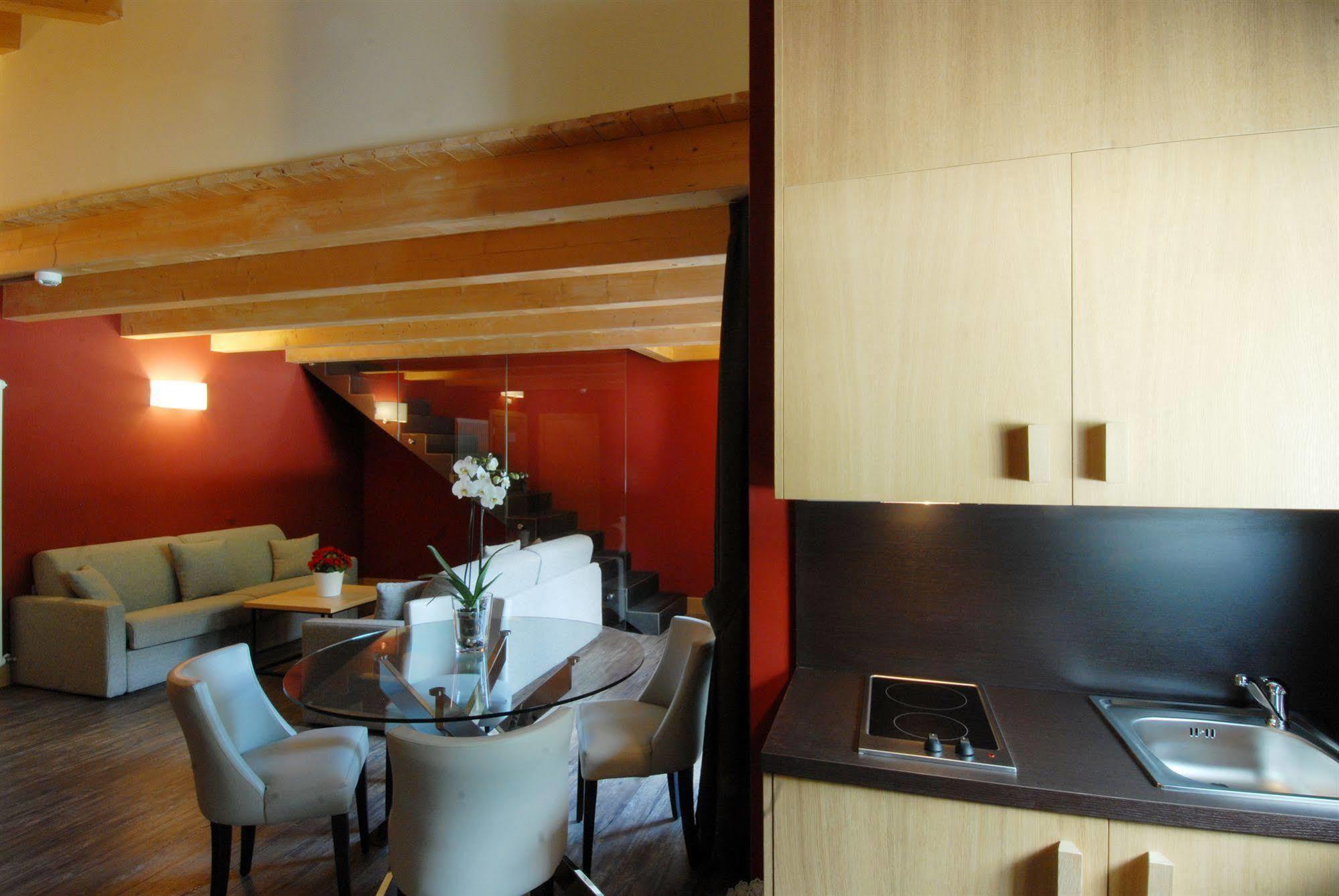 Hotel Garni Vittoria Fiera Di Primiero Εξωτερικό φωτογραφία