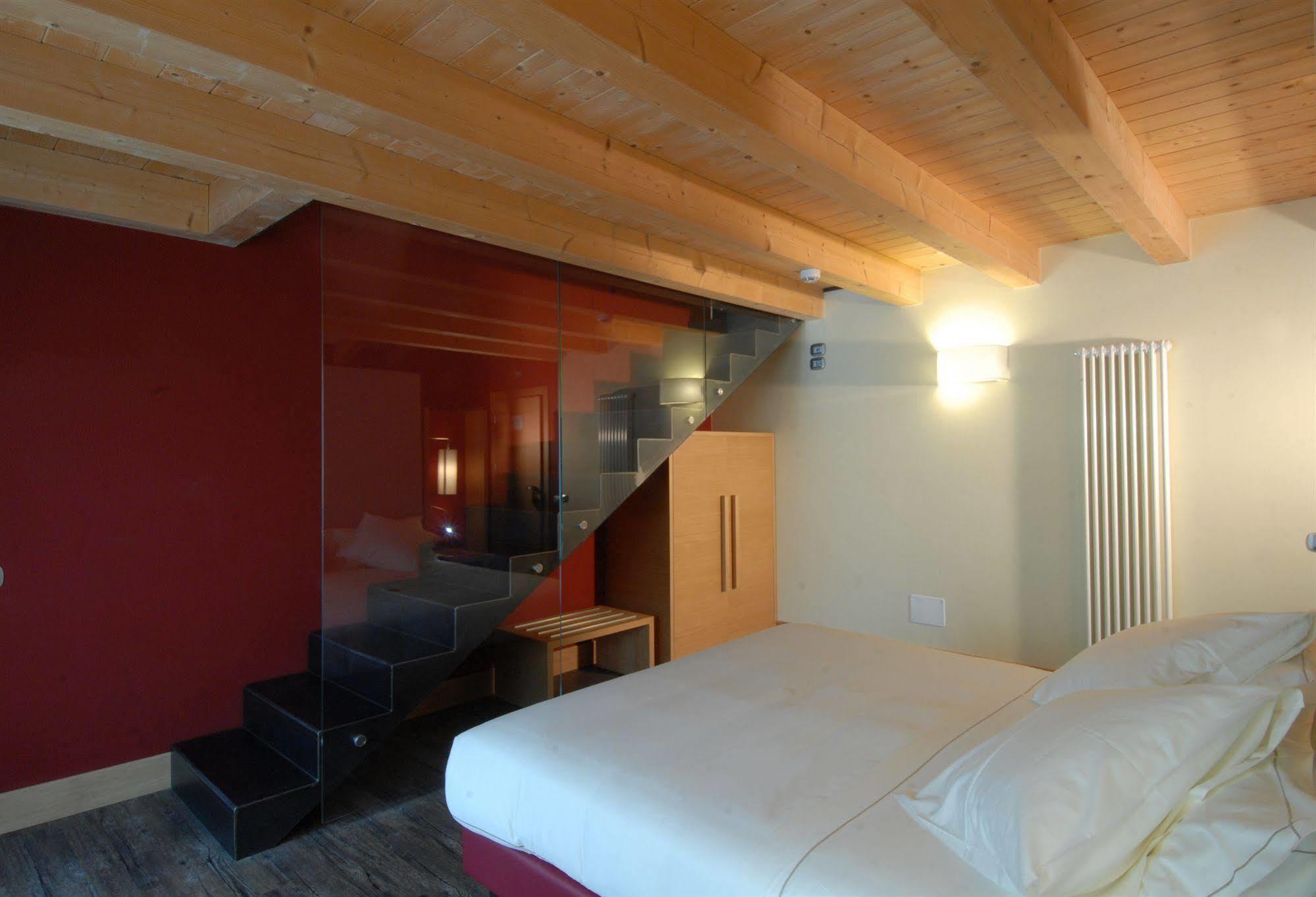 Hotel Garni Vittoria Fiera Di Primiero Εξωτερικό φωτογραφία